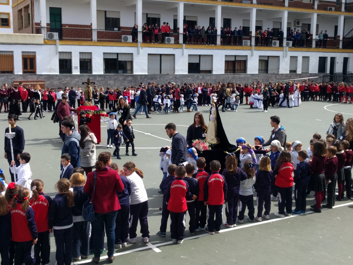 Procesión infantil